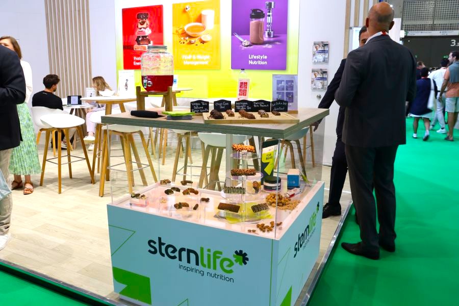 SternLife's new range of bars on display at the Vitafoods Europe 2025 Trade Show.