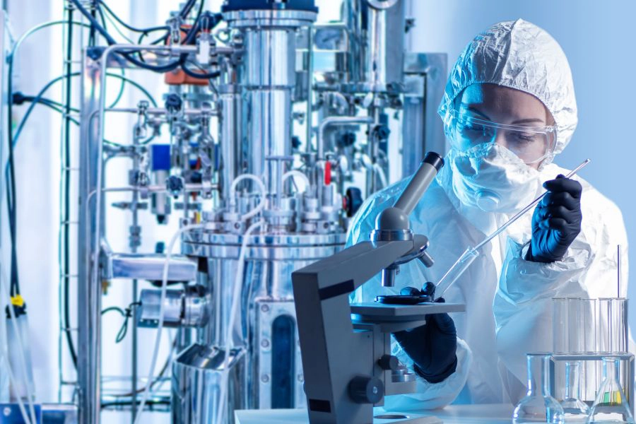 Researcher in a lab Researcher in a lab