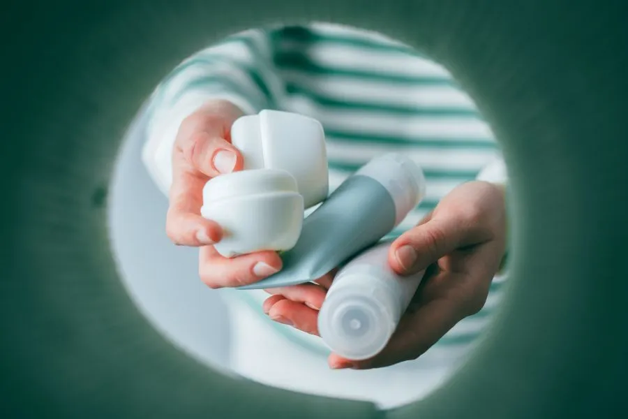 Image cosmetic packaging recycling