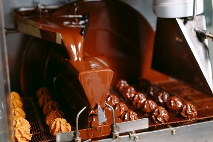 Rethinking chocolate: Cocoa butter replacements proliferate but farmers at risk Rethinking chocolate: Cocoa butter replacements proliferate but farmers at risk