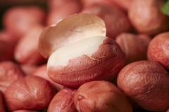 Peanuts with skin on