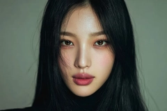 chinese woman against green backdrop