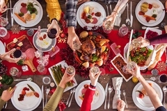 Image Sleighing the 3,800-calorie holiday: Nutritional guidance for mindful festive feasting