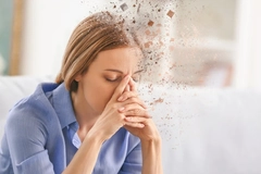 Image Woman having brain fog