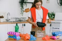 Image woman recycling