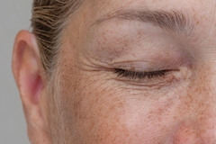 Image closeup of an eye closed